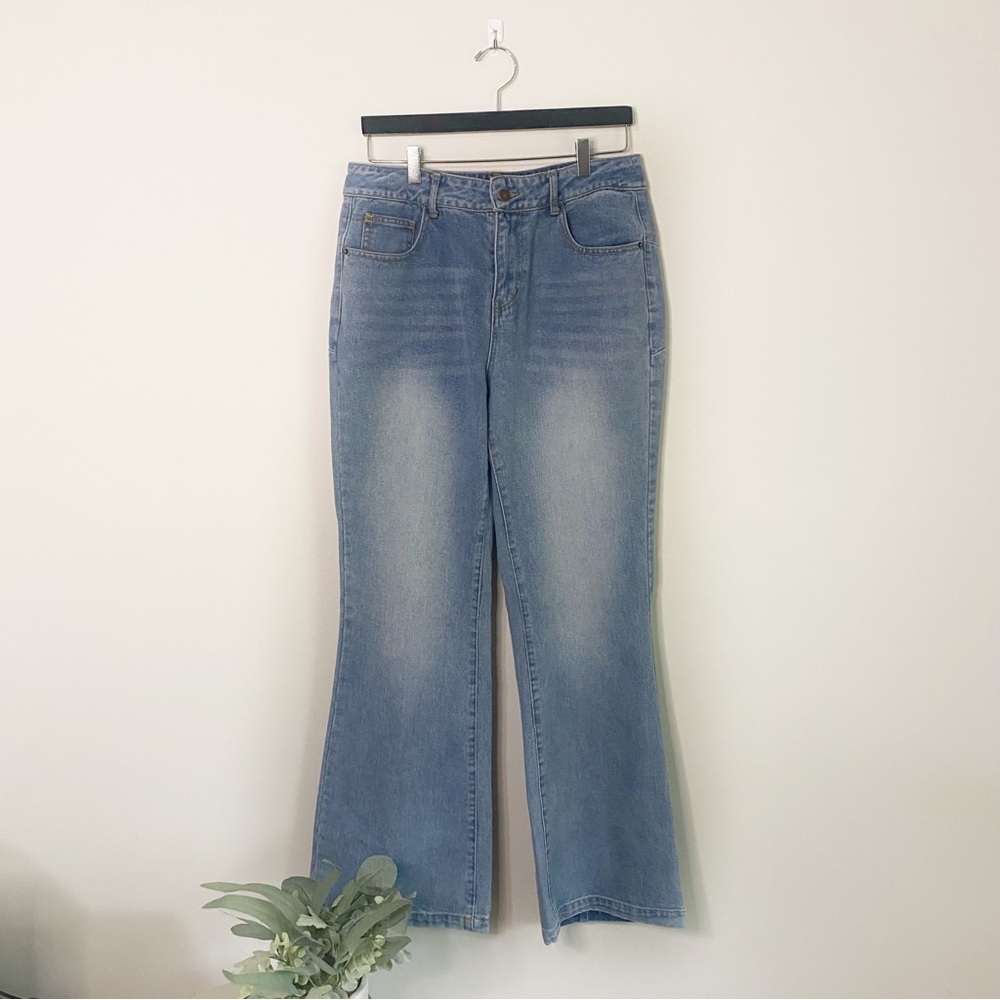 Nasty Gal Light Blue Flare Jeans with Red Star Accents - Picture 2 of 8